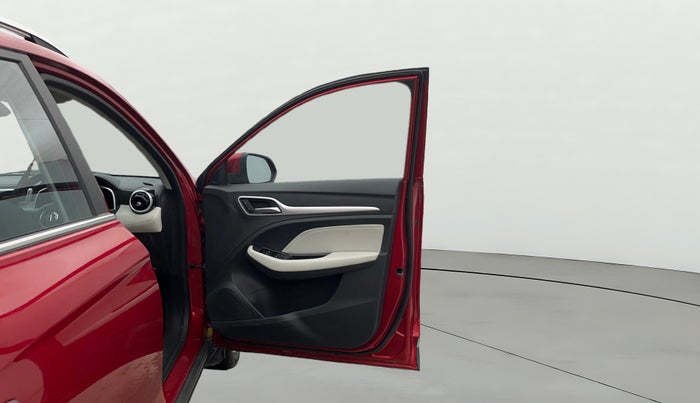 2024 MG ASTOR Select 1.5 MT, Petrol, Manual, 12,206 km, RHS Front Door