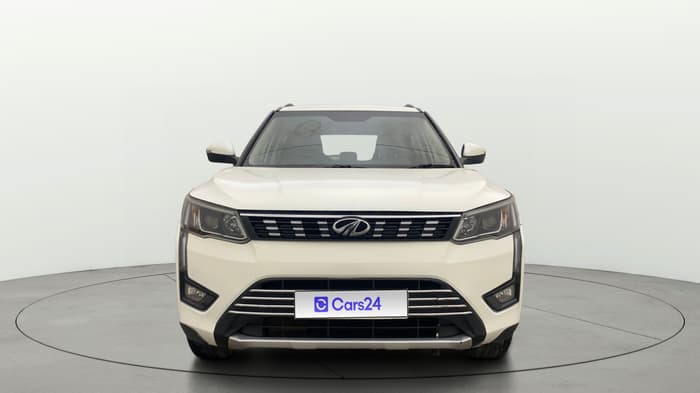 2020 Mahindra XUV300 W8 1.5 DIESEL, Diesel, Manual, 98,234 km, Front