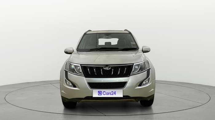 2017 Mahindra XUV500 W10, Diesel, Manual, 67,854 km, Front