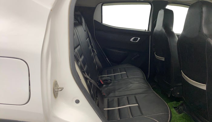 2019 Renault Kwid RXT 1.0 (O), Petrol, Manual, 82,791 km, Right Side Rear Door Cabin