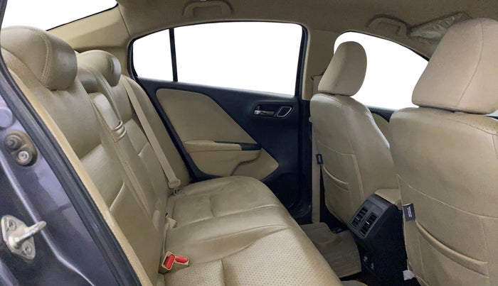 2017 Honda City 1.5L I-VTEC V MT, Petrol, Manual, 88,941 km, Right Side Rear Door Cabin