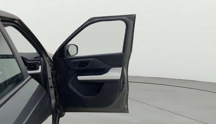 2023 Tata PUNCH PURE RHYTHM PACK MT, Petrol, Manual, 11,579 km, RHS Front Door