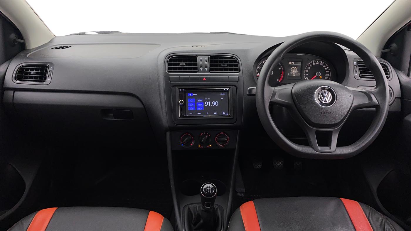 2018 Volkswagen Polo TRENDLINE 1.0L, Petrol, Manual, 53,814 km, Dashboard