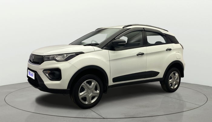 2022 Tata NEXON XM PLUS SUNROOF PETROL, Petrol, Manual, 22,616 km, Left Front Diagonal