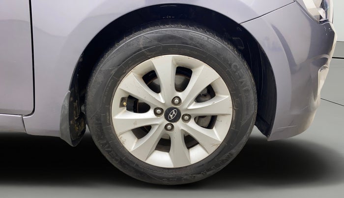 2015 Hyundai Verna FLUIDIC 1.6 CRDI S 4S, Diesel, Manual, 1,11,010 km, Right Front Wheel