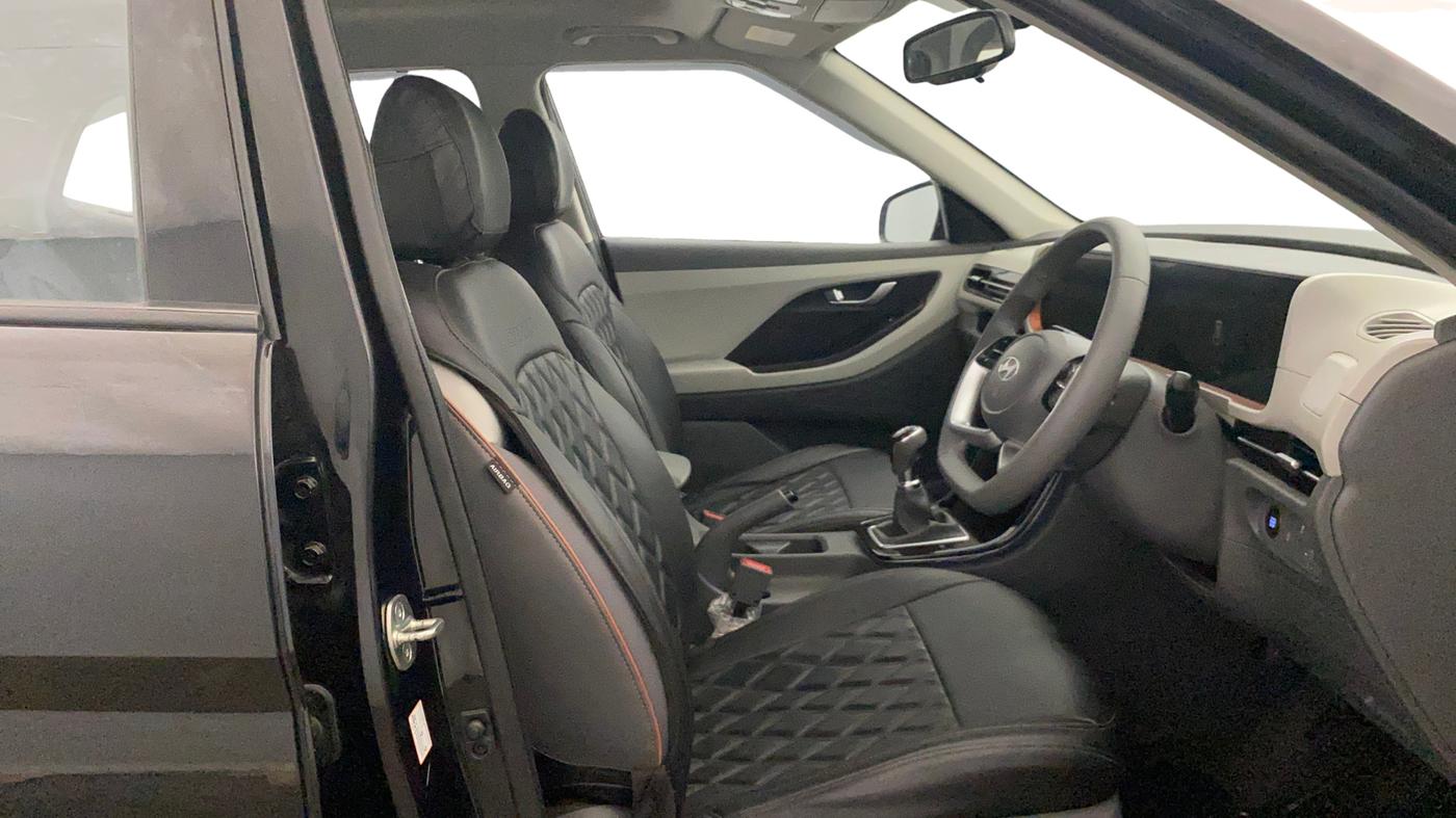 2024 Hyundai Creta SX 1.5 PETROL, Petrol, Manual, 17,085 km, Right Side Front Door Cabin