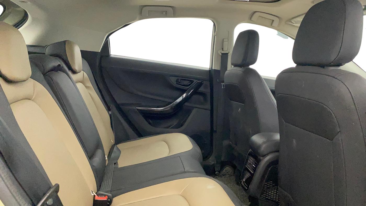 2023 Tata NEXON XZA PLUS LUX SUNROOF KAZIRANGA PETROL, Petrol, Automatic, 18,116 km, Right Side Rear Door Cabin
