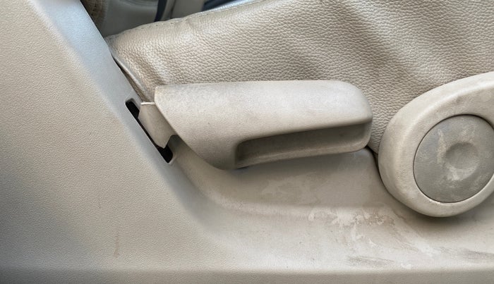 2016 Maruti Ciaz VXI+, Petrol, Manual, 1,06,270 km, Third Seat Row ( optional )