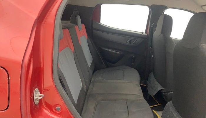 2017 Renault Kwid RXT 1.0 AMT, Petrol, Automatic, 82,539 km, Right Side Rear Door Cabin