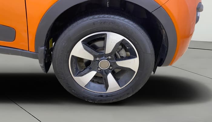 2019 Tata NEXON XZA PLUS PETROL DUAL TONE, Petrol, Automatic, 62,088 km, Right Front Wheel