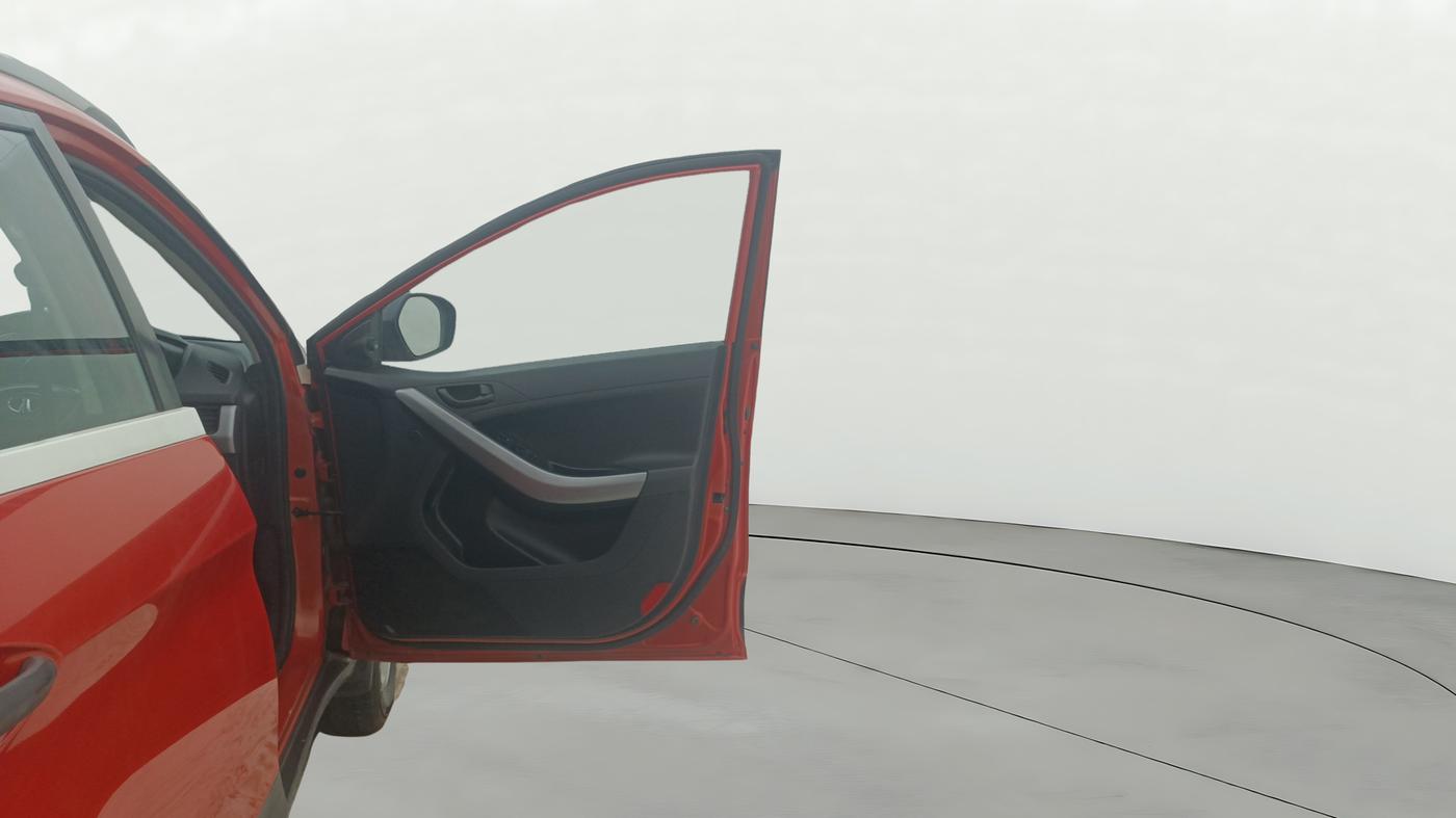 2021 Tata NEXON XMA SUNROOF PETROL, Petrol, Automatic, 21,420 km, RHS Front Door