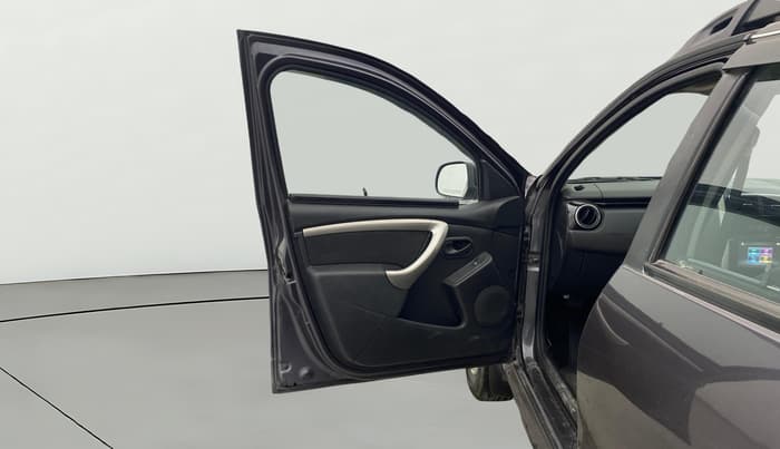 2019 Renault Duster RXS 1.5 PETROL MT, Petrol, Manual, 52,218 km, LHS Front Door