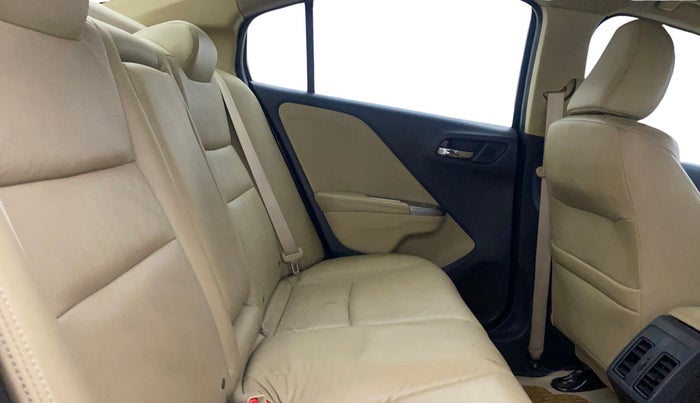 2016 Honda City 1.5L I-VTEC VX CVT, CNG, Automatic, 74,454 km, Right Side Rear Door Cabin