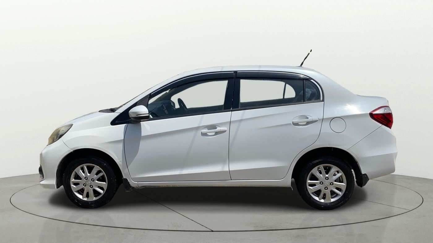 2017 Honda Amaze 1.5L I-DTEC VX, Diesel, Manual, 1,17,616 km, Left Side