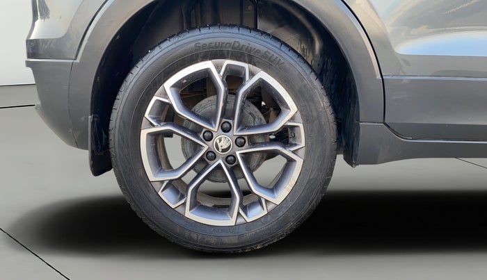 2022 Skoda KUSHAQ STYLE 1.0L TSI MT, Petrol, Manual, 71,865 km, Right Rear Wheel