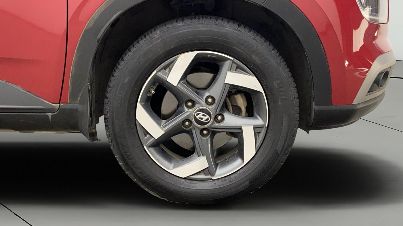2021 Hyundai VENUE SX PLUS 1.0 TURBO DCT, Petrol, Automatic, 1,13,950 km, Right Front Wheel