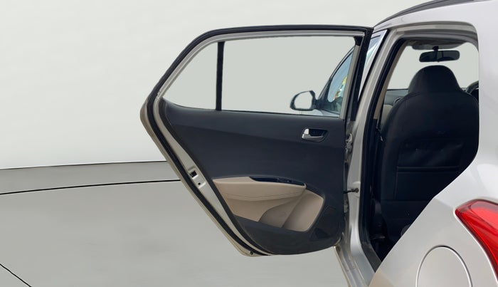 2016 Hyundai Grand i10 SPORTZ 1.2 KAPPA VTVT, CNG, Manual, 85,587 km, LHS Rear Door