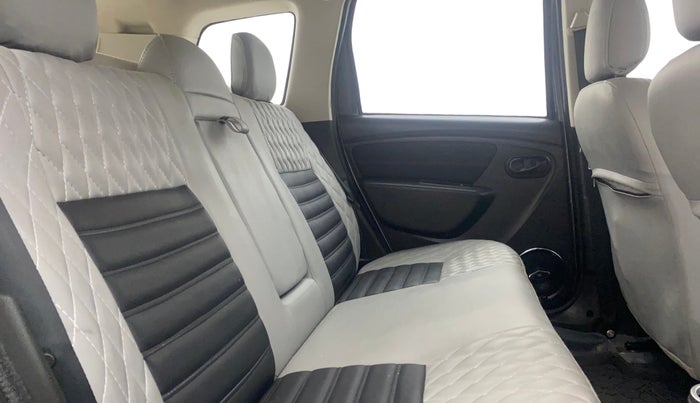 2017 Renault Duster RXS CVT, Petrol, Automatic, 63,084 km, Right Side Rear Door Cabin