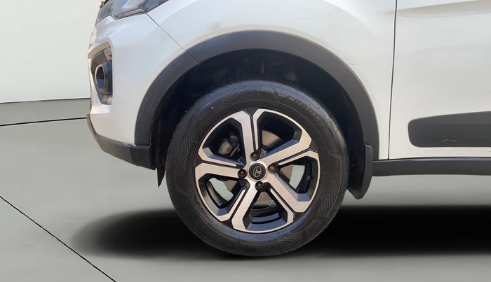 2021 Tata NEXON XZA PLUS SUNROOF PETROL, Petrol, Automatic, 70,641 km, Left Front Wheel