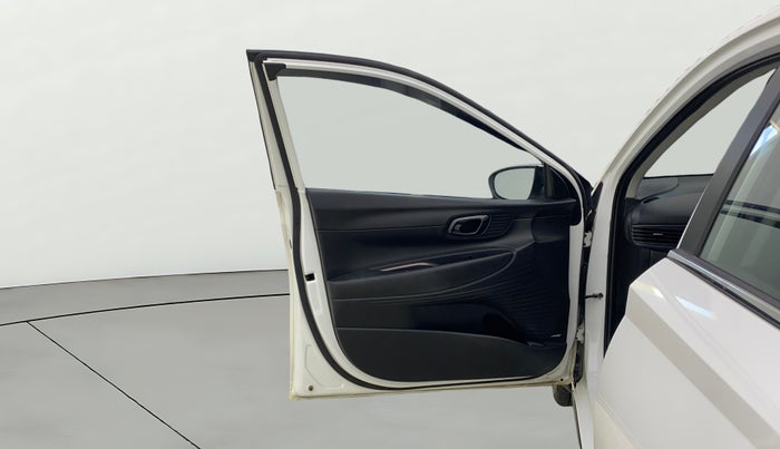 2023 Hyundai NEW I20 ASTA (O) 1.2 MT, Petrol, Manual, 6,991 km, LHS Front Door