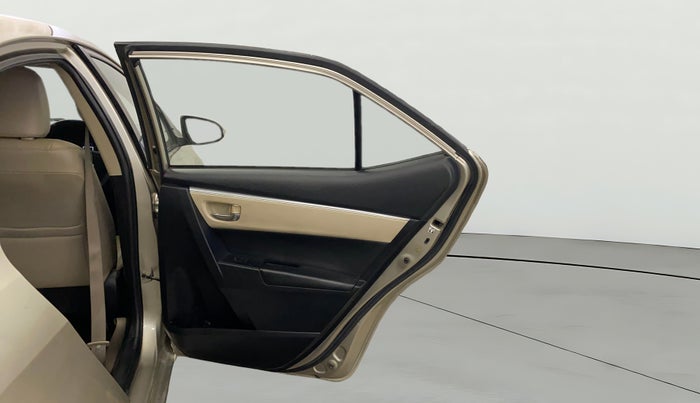 2016 Toyota Corolla Altis GL PETROL, Petrol, Manual, 69,500 km, RHS Rear Door