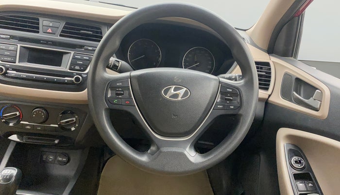 2014 Hyundai Elite i20 MAGNA 1.2, Petrol, Manual, 1,17,677 km, Steering Wheel Close Up