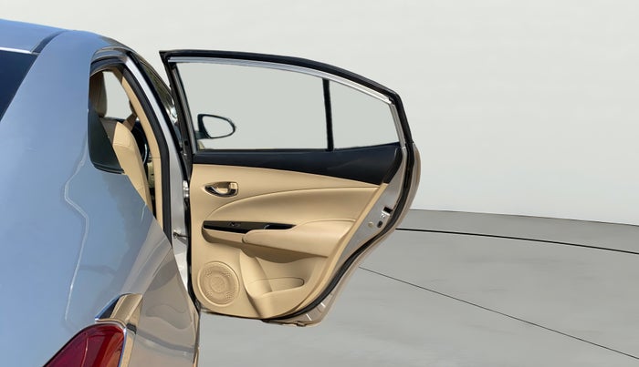 2018 Toyota YARIS VX CVT, Petrol, Automatic, 66,058 km, RHS Rear Door