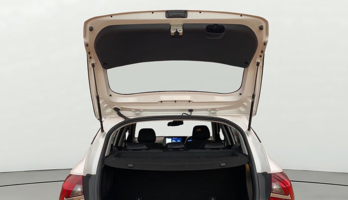 2023 Hyundai NEW I20 ASTA (O) 1.2 AT, Petrol, Automatic, 33,092 km, Boot Door Open