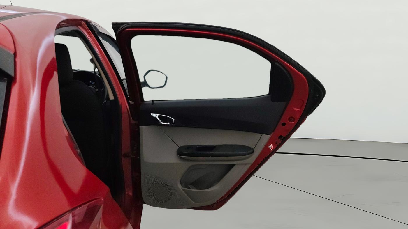 2019 Tata Tiago XZ PLUS PETROL, CNG, Manual, 79,805 km, RHS Rear Door
