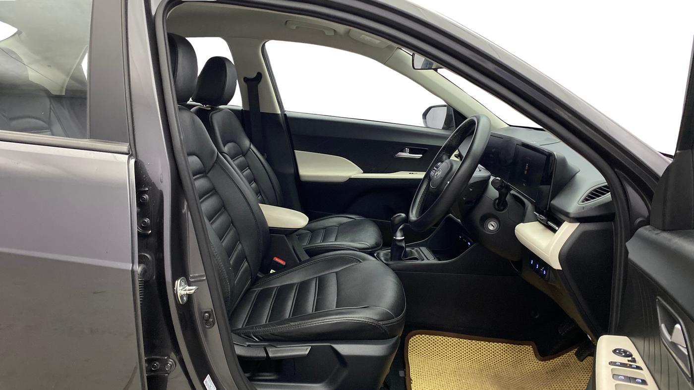 2023 Hyundai Verna S MT 1.5 MPI, Petrol, Manual, 28,537 km, Right Side Front Door Cabin