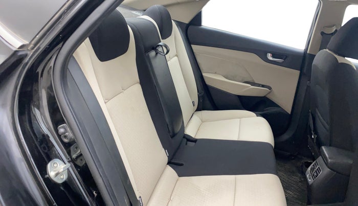 2019 Hyundai Verna 1.6 VTVT SX, Petrol, Manual, 1,27,690 km, Right Side Rear Door Cabin