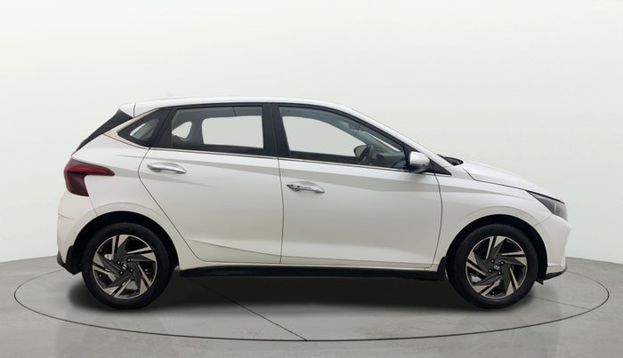 2022 Hyundai NEW I20 ASTA (O) 1.5 CRDI MT, Diesel, Manual, 91,918 km, Right Side View