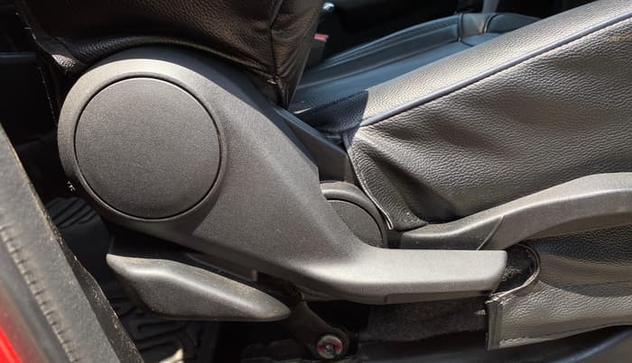 2024 Maruti BREZZA ZXI  AT SMART HYBRID DUAL TONE, Petrol, Automatic, 12,769 km, Third Seat Row ( optional )