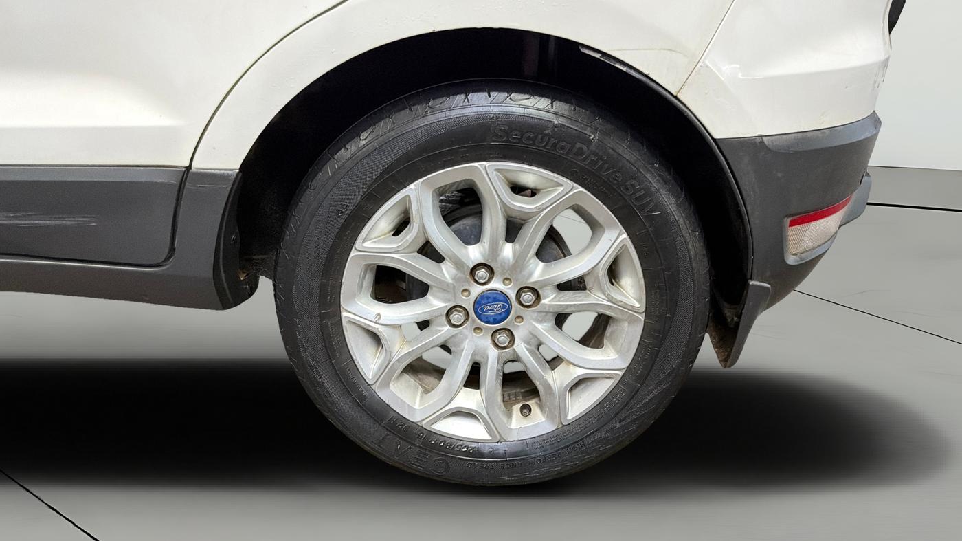 2014 Ford Ecosport TITANIUM 1.5L PETROL AT, CNG, Automatic, 1,19,814 km, Left Rear Wheel