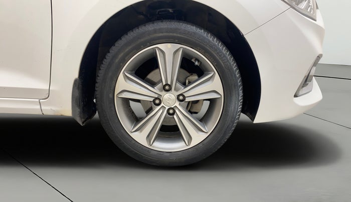 2018 Hyundai Verna 1.6 VTVT SX O, Petrol, Manual, 55,654 km, Right Front Wheel