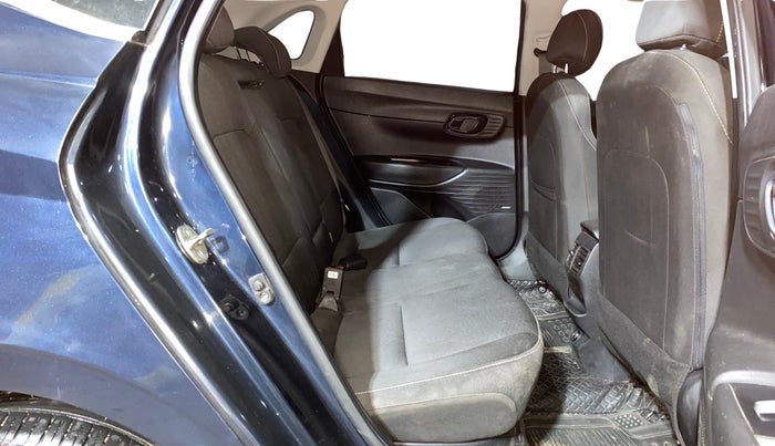 2023 Hyundai NEW I20 ASTA (O) 1.2 MT, Petrol, Manual, 23,073 km, Right Side Rear Door Cabin