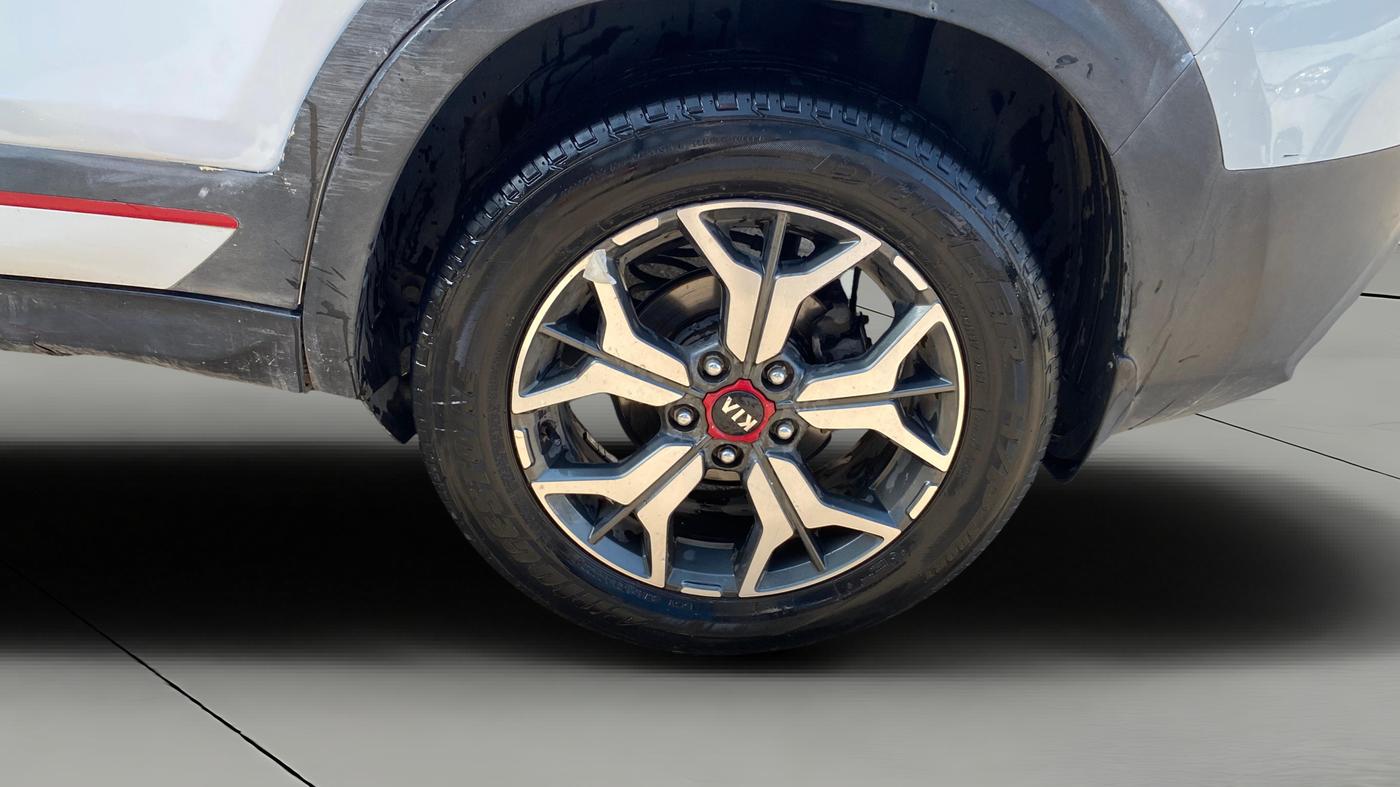 2020 KIA SELTOS GTX PLUS DCT 1.4 PETROL, Petrol, Automatic, 1,28,425 km, Left Rear Wheel