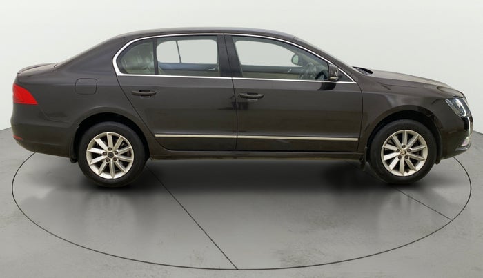 2015 Skoda Superb ELEGANCE 1.8 TSI MT, Petrol, Manual, 56,256 km, Right Side View