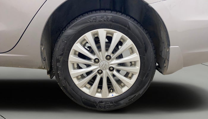 2016 Maruti Ciaz ZXI AT, Petrol, Automatic, 98,888 km, Left Rear Wheel