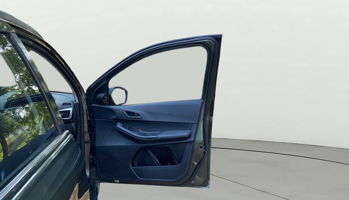 2022 Tata TIAGO NRG XZ AMT, Petrol, Automatic, 16,352 km, RHS Front Door