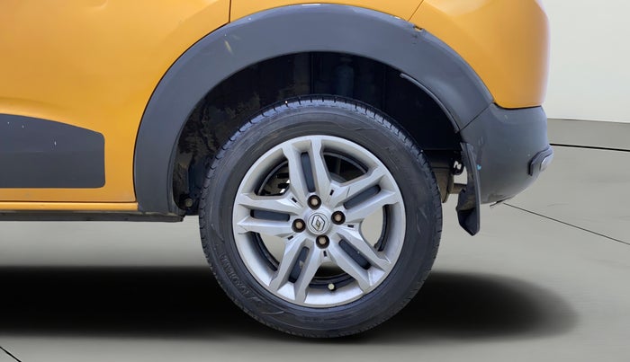 2020 Renault TRIBER RXZ AMT, Petrol, Automatic, 37,499 km, Left Rear Wheel