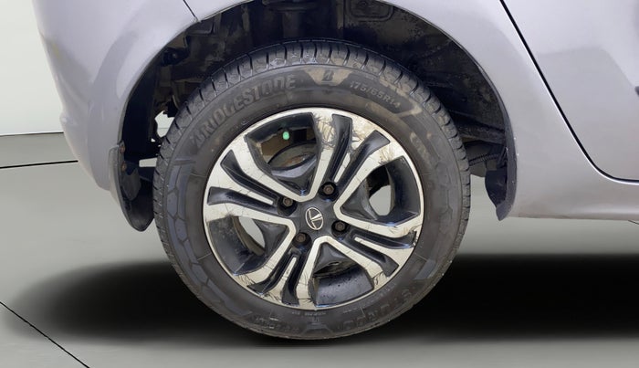 2019 Tata Tiago XZA PETROL, Petrol, Automatic, 1,35,342 km, Right Rear Wheel