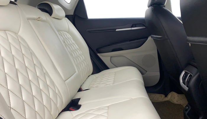 2020 KIA SONET HTX 1.0 IMT, Petrol, Manual, 1,04,558 km, Right Side Rear Door Cabin