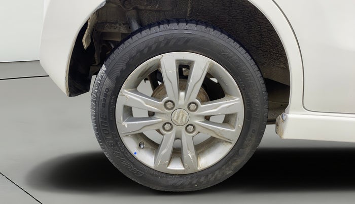 2015 Maruti Wagon R Stingray VXI, Petrol, Manual, 89,635 km, Right Rear Wheel