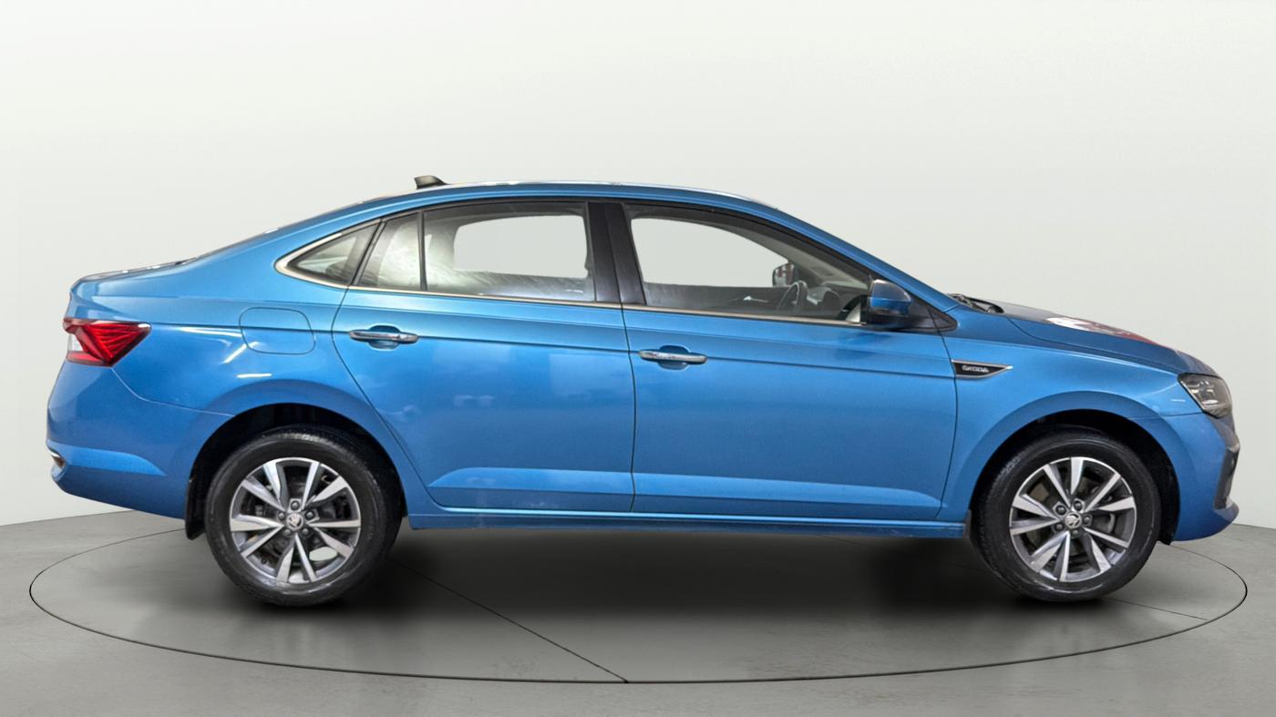 2024 Skoda SLAVIA Style Matte 1.5 TSI DSG, Petrol, Automatic, 26,000 km, Right Side View