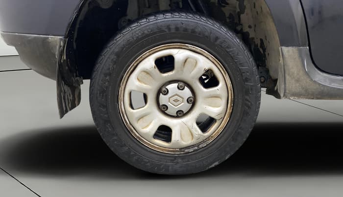 2014 Renault Duster RXL PETROL, Petrol, Manual, 38,093 km, Right Rear Wheel