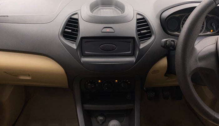 2016 Ford Figo Aspire AMBIENTE 1.2 PETROL, Petrol, Manual, 46,363 km, Air Conditioner