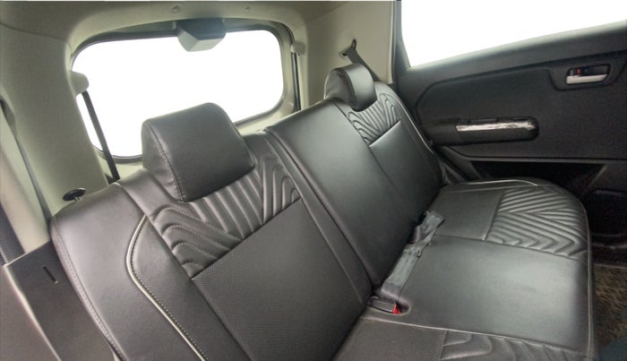 2023 Maruti New Wagon-R VXI CNG 1.0, CNG, Manual, 20,641 km, Right Side Rear Door Cabin