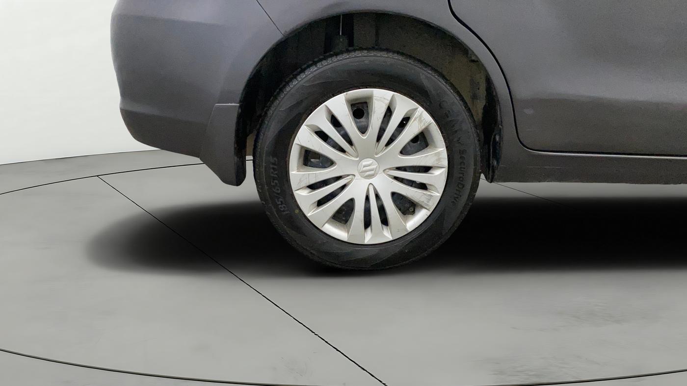 2013 Maruti Ertiga VXI, Petrol, Manual, 42,781 km, Right Rear Wheel