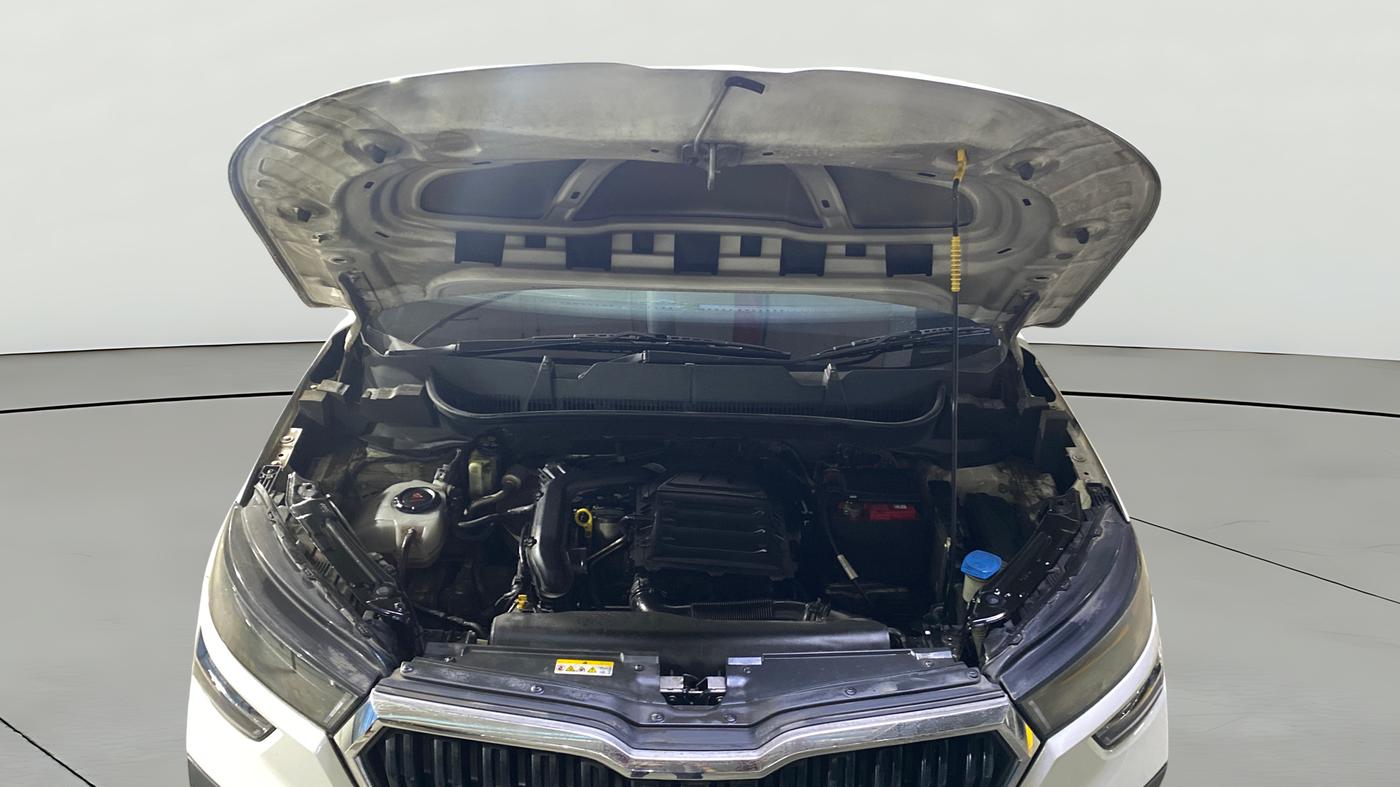 2022 Skoda KUSHAQ ACTIVE 1.0L TSI MT, Petrol, Manual, 28,539 km, Open Bonet